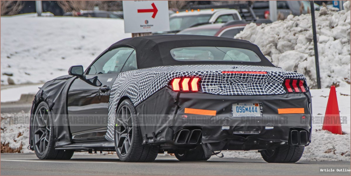 2026 Ford Mustang GT500 Convertible Spy Photo
