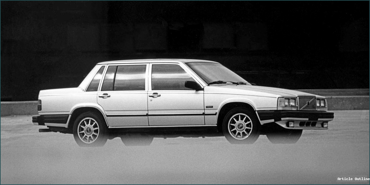 1984 Volvo 760GLE Turbo on the road