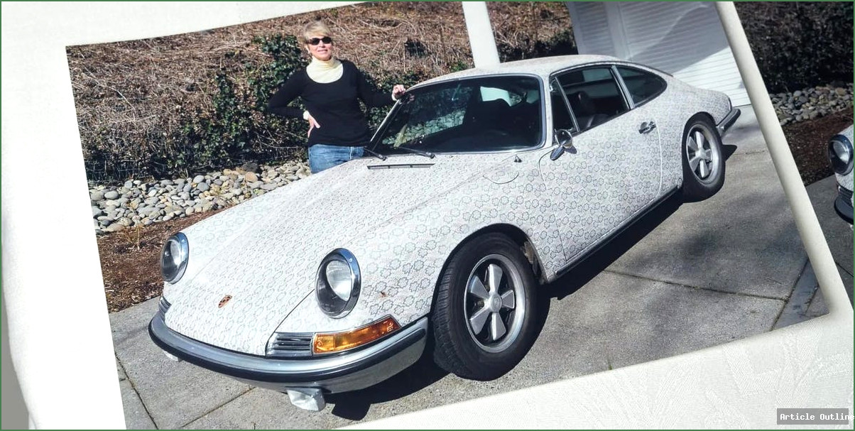 Lace-patterned Porsche 911S art car by Dr. Yes