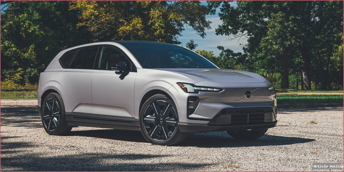 2027 Volvo EX60 exterior - production delays