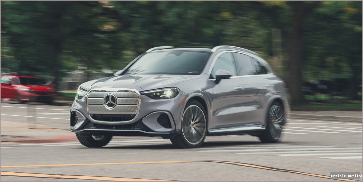 2027 Mercedes-Benz GLC400 Electric front view